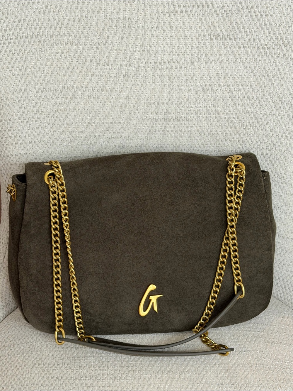 Glam-Aholic Lifestyle Medium Suede Flap Bag — Olive Green 💚